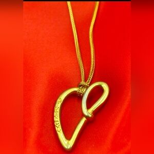 Authentic!! GIVENCHY Vintage Heart Pendant Gold-tone Necklace.